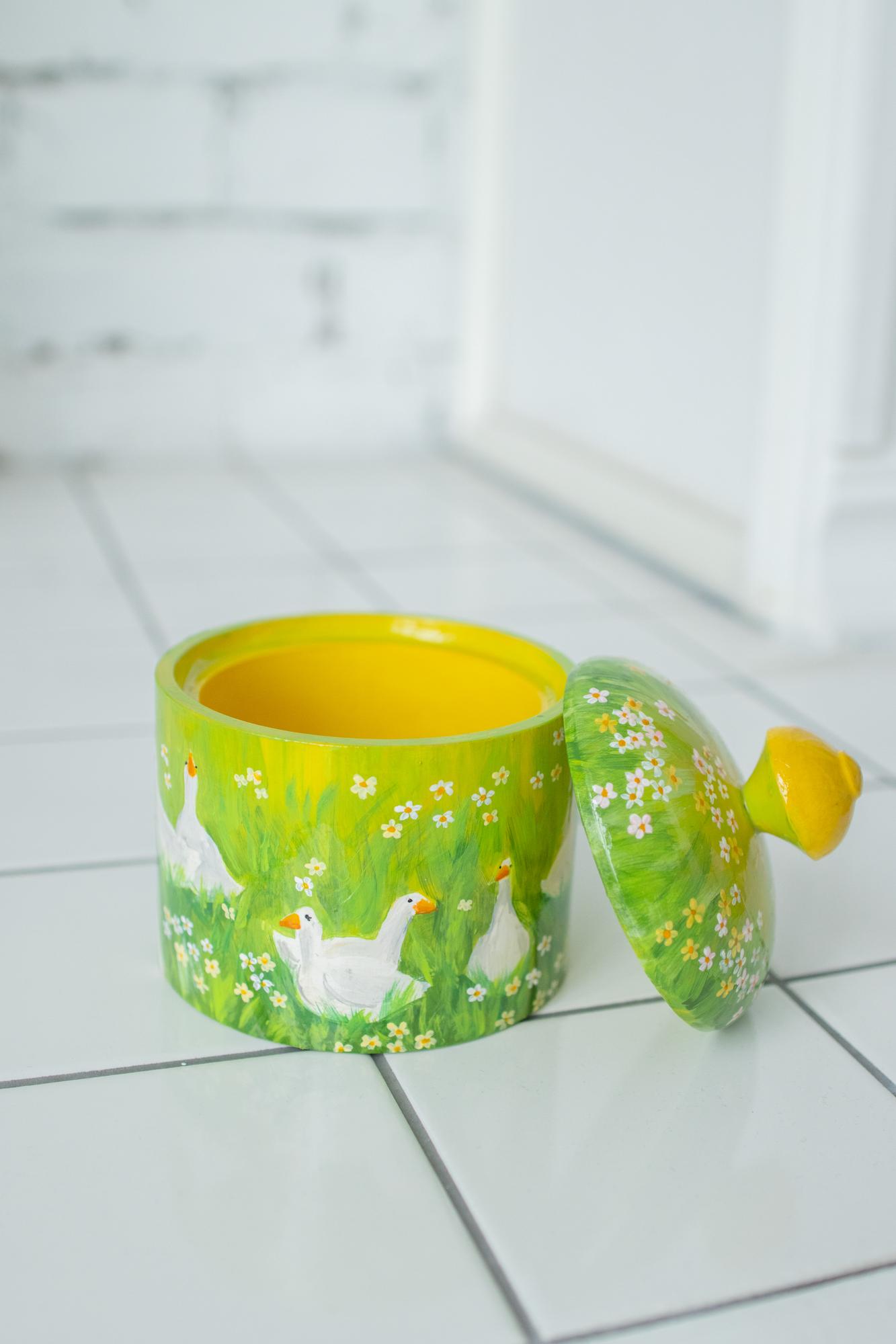 Шкатулка из дерева с ручной росписью - Гуси в поле