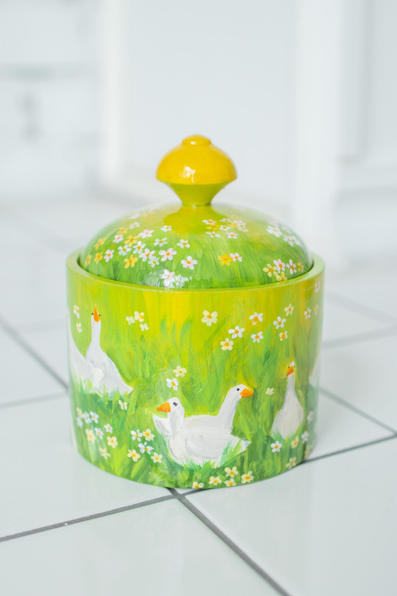 Шкатулка из дерева с ручной росписью - Гуси в поле