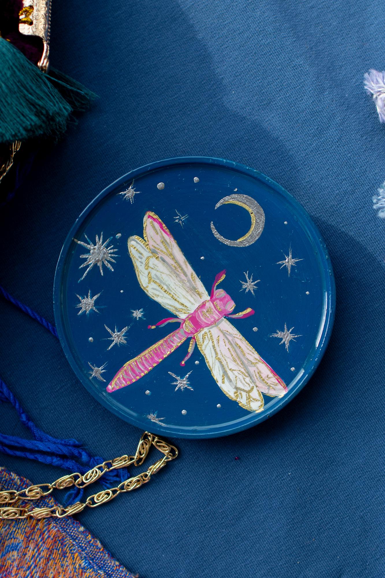 Тарелка-подставка для украшений с росписью - Стрекоза