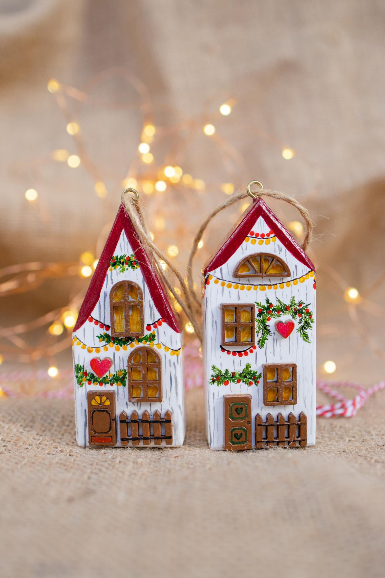 Ёлочные игрушки из дерева - Белые домики