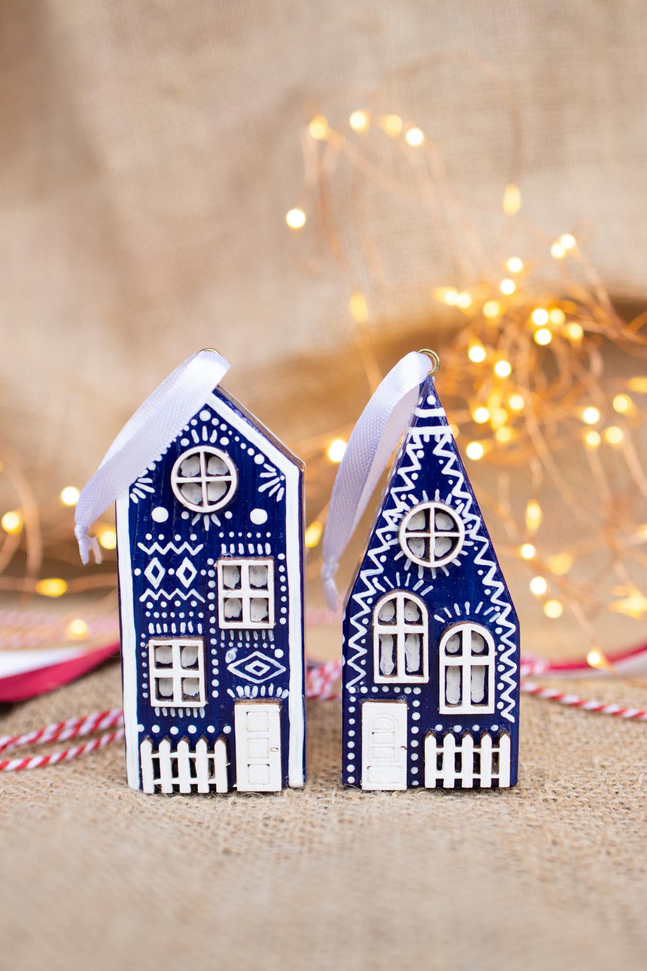 Ёлочные игрушки из дерева - Синие домики