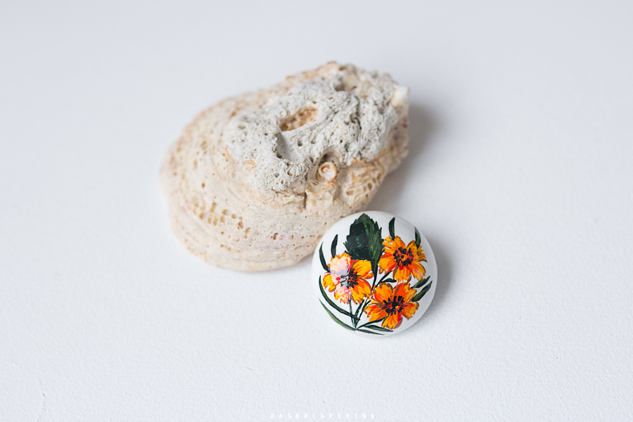 Деревянная брошь с росписью - Лето. Подсолнухи