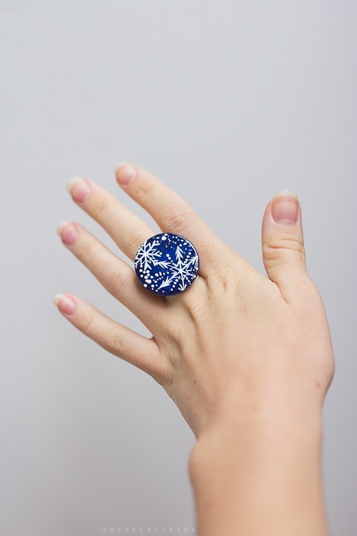Деревянное кольцо с росписью "Снежинки"