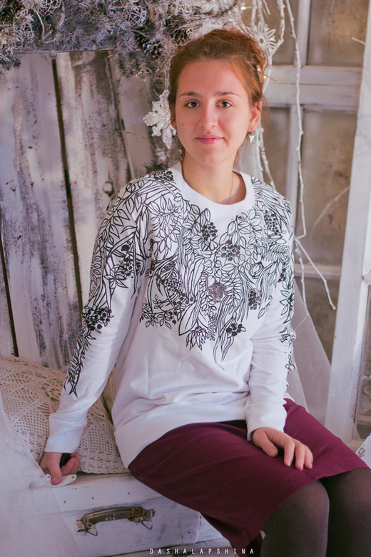 Толстовка с росписью Black & White