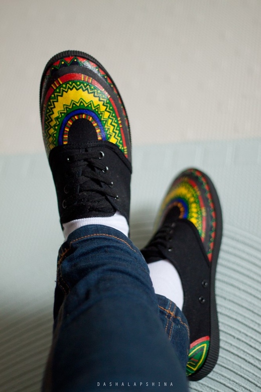 Кеды с росписью "Африка"