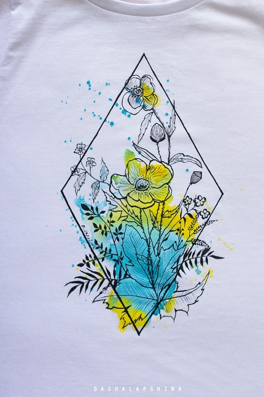 Футболка с росписью "Uno"