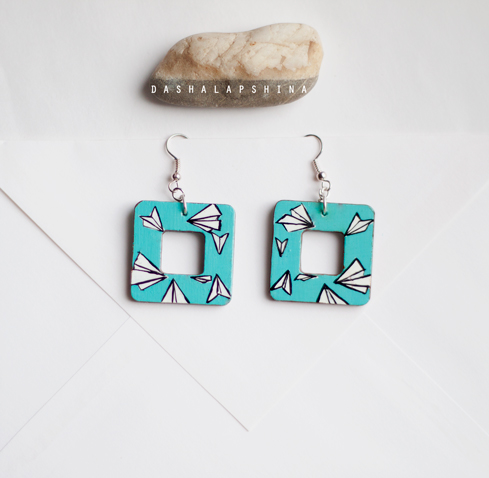 Квадратные серьги с росписью "Самолетики"