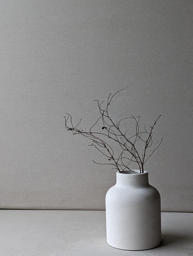 Ваза из бетона VIVA