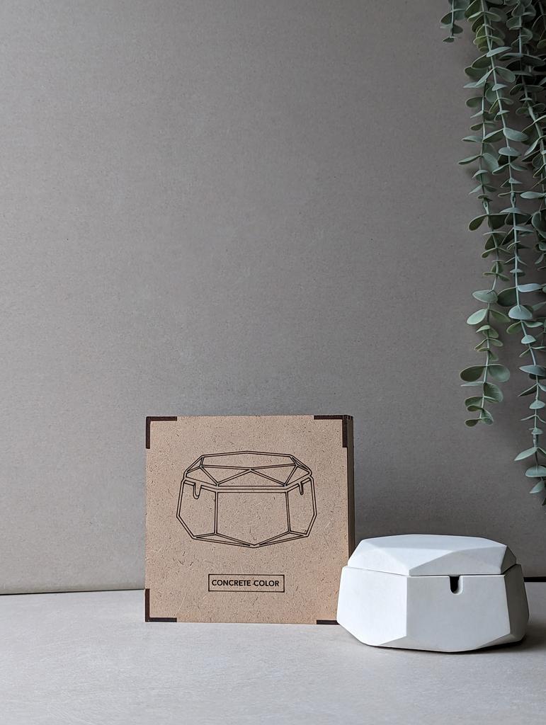 Пепельница из бетона ODD в дизайнерской упаковке