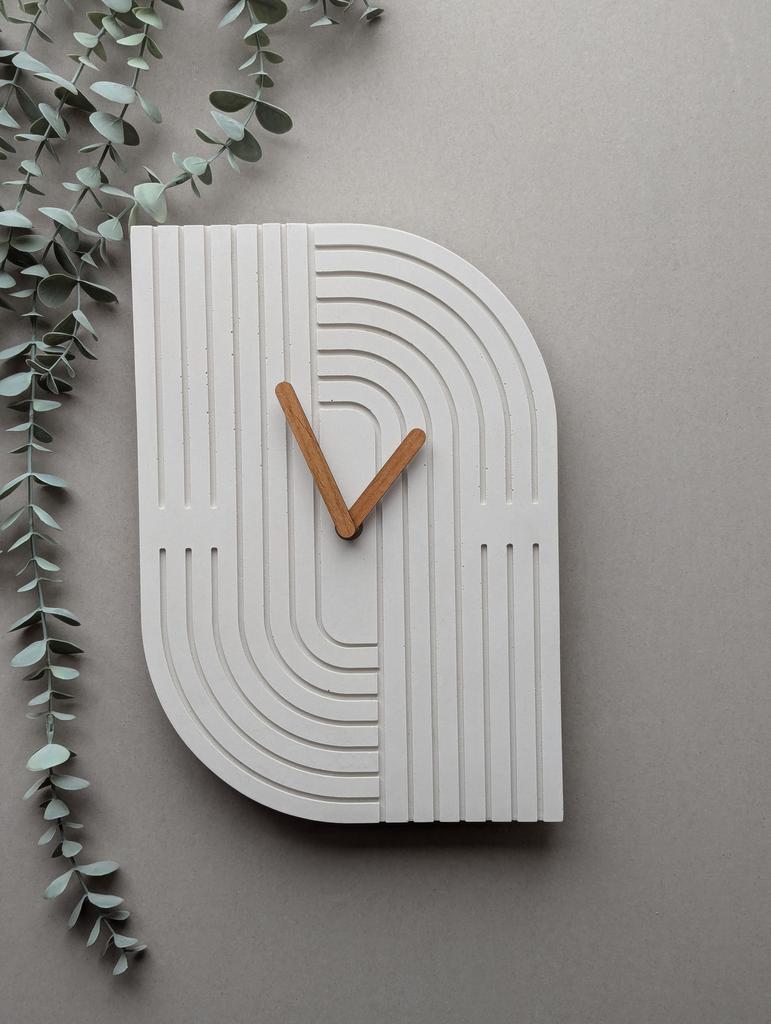 Настенные часы из бетона NEST