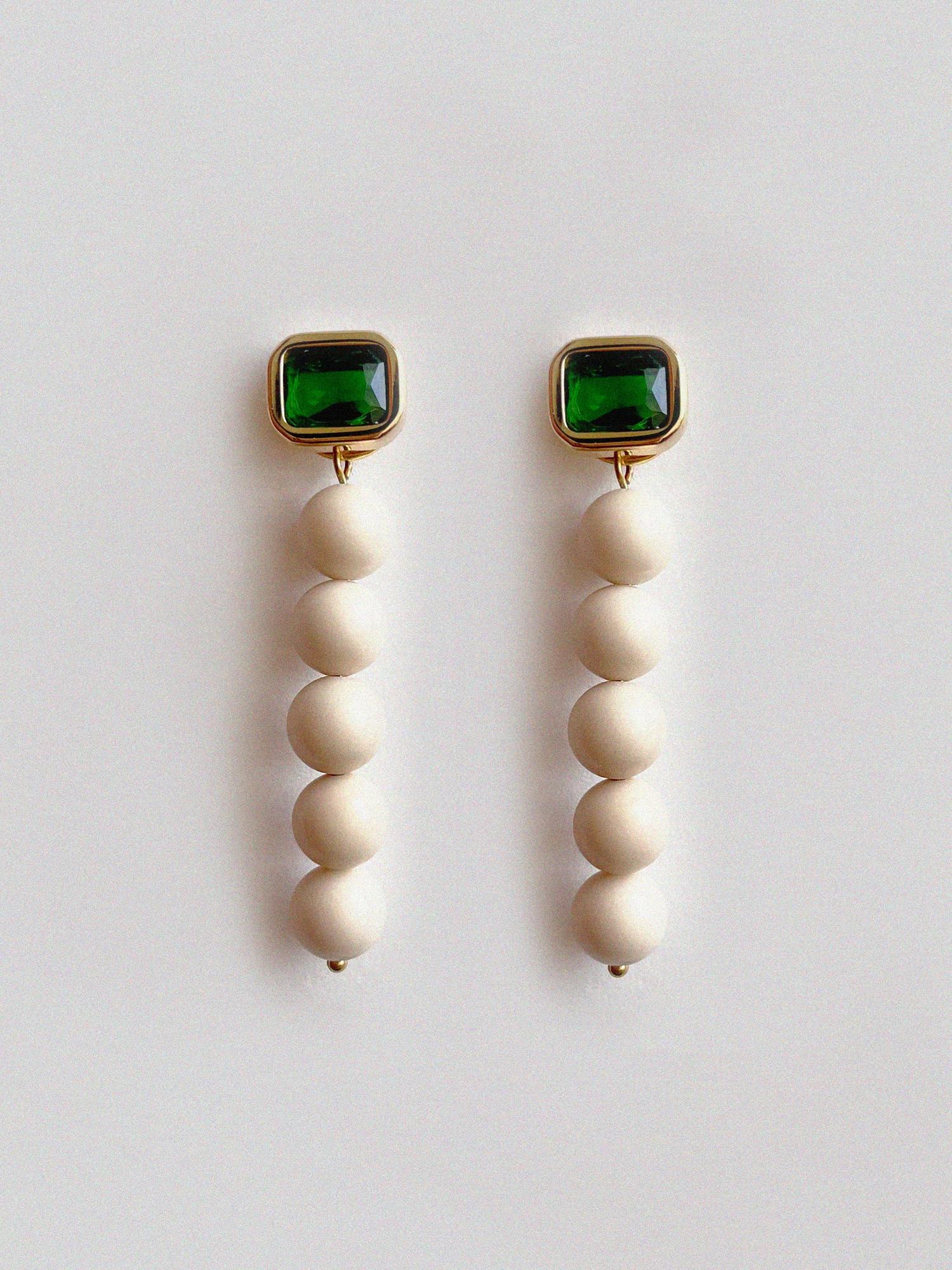 Зеленые серьги с подвесками из яшмы