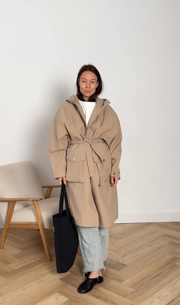 Дождевик укороченный бежевого цвета мд 408