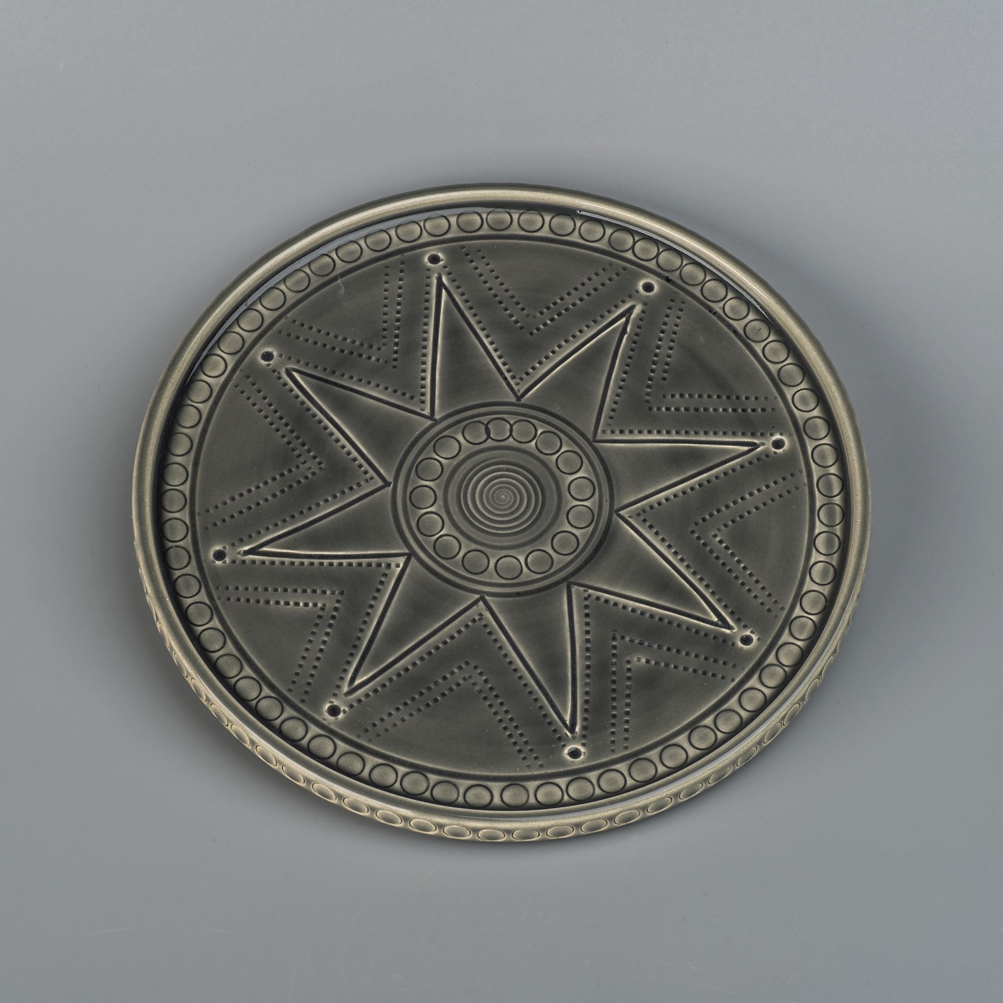 Тарелка с бортиком ГРАФИКА