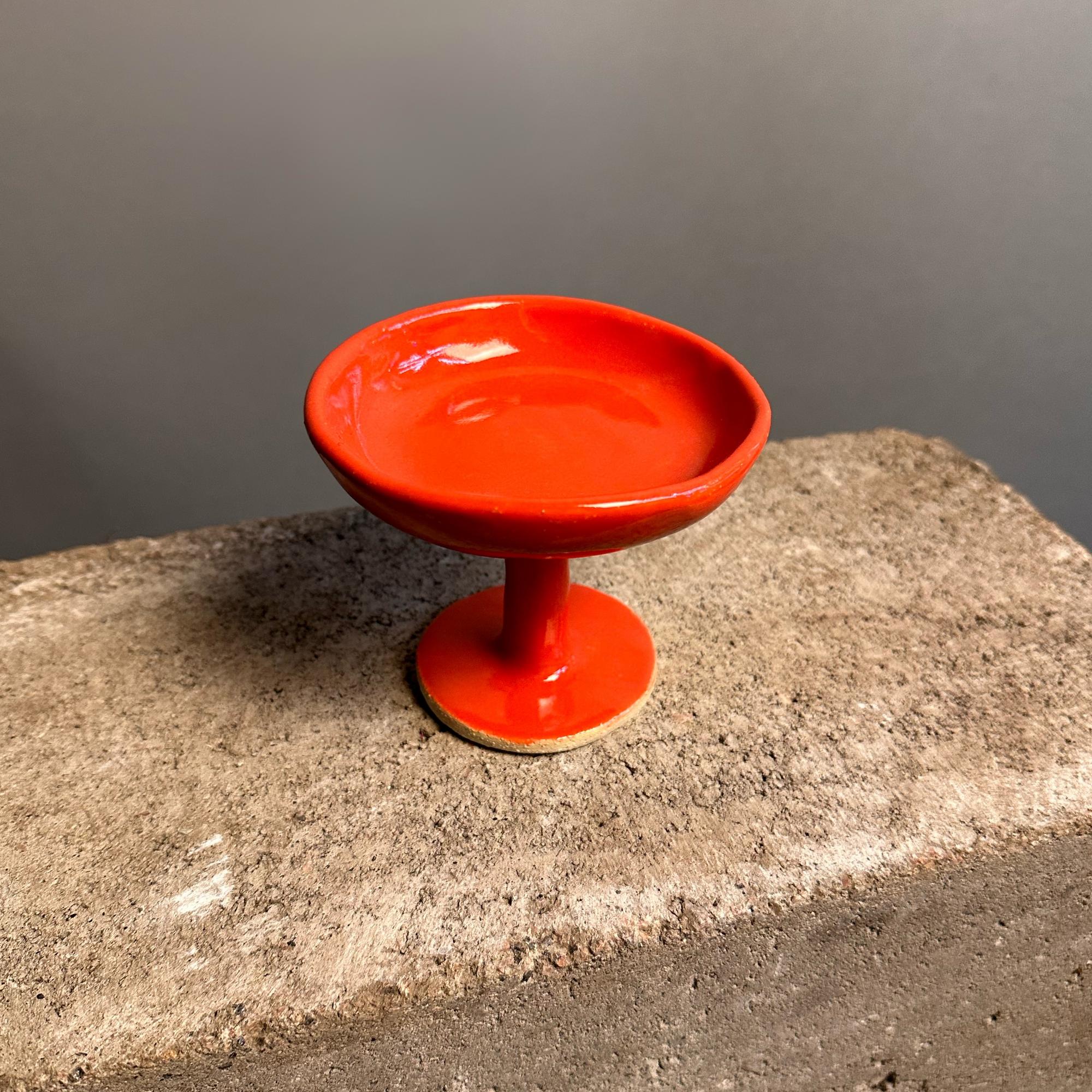 Креманка красная