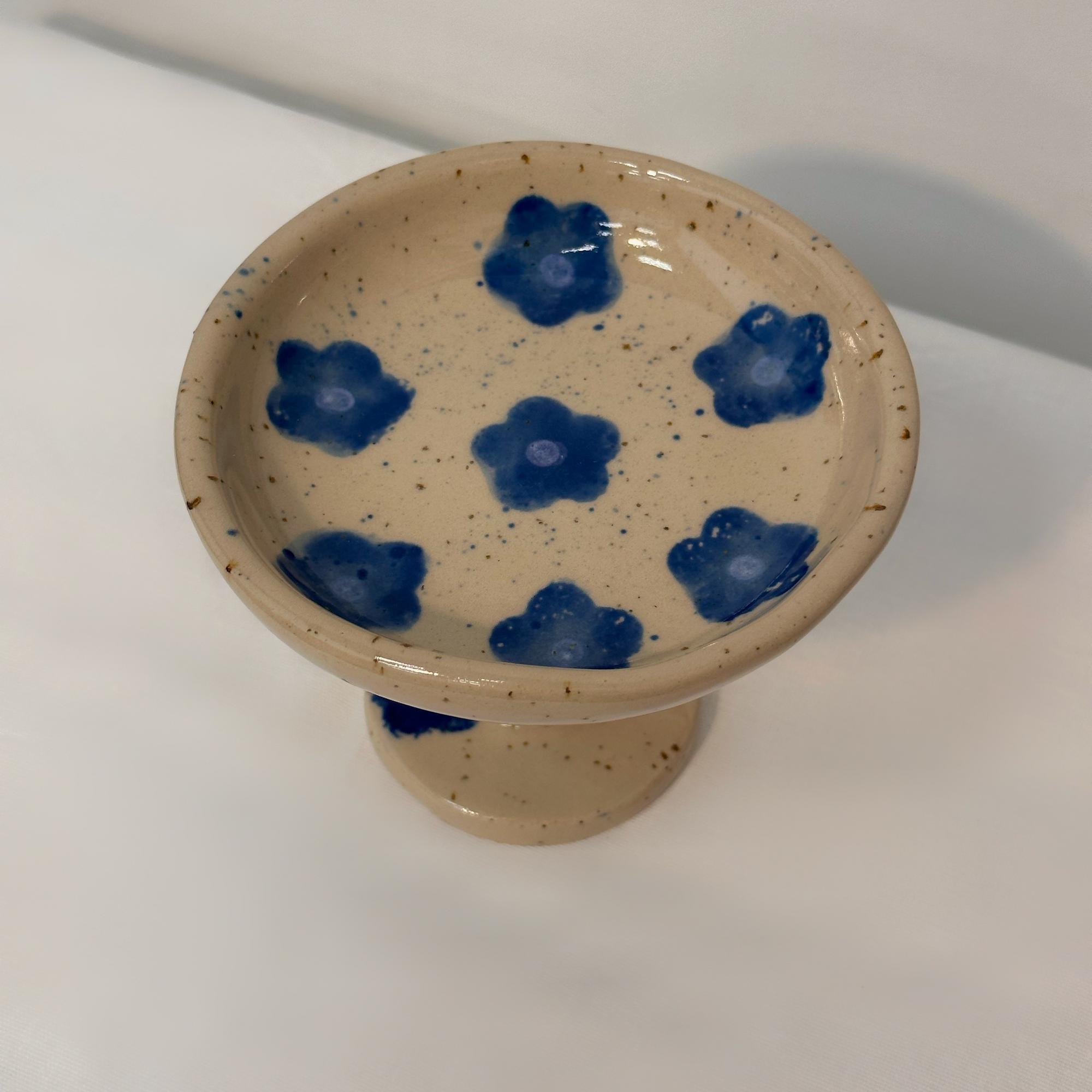 Креманка с синими цветами