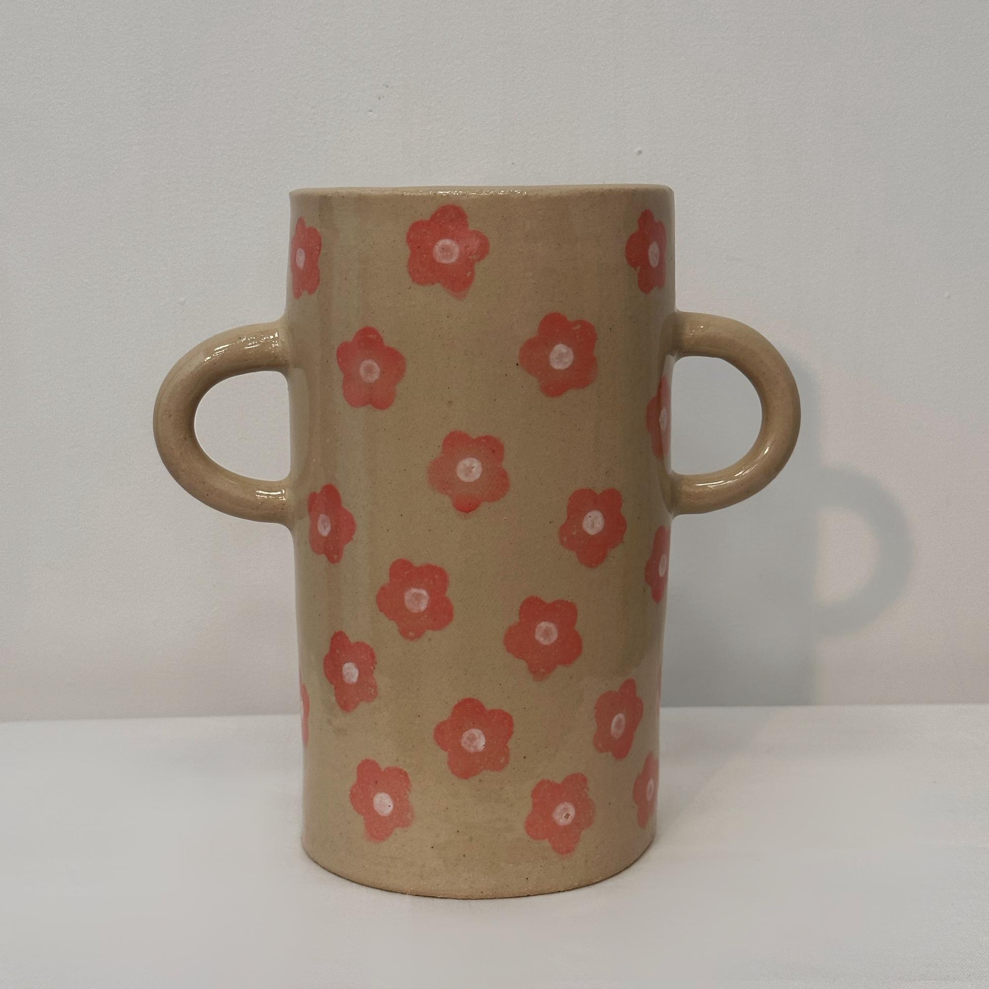 Ваза с ручками розовая