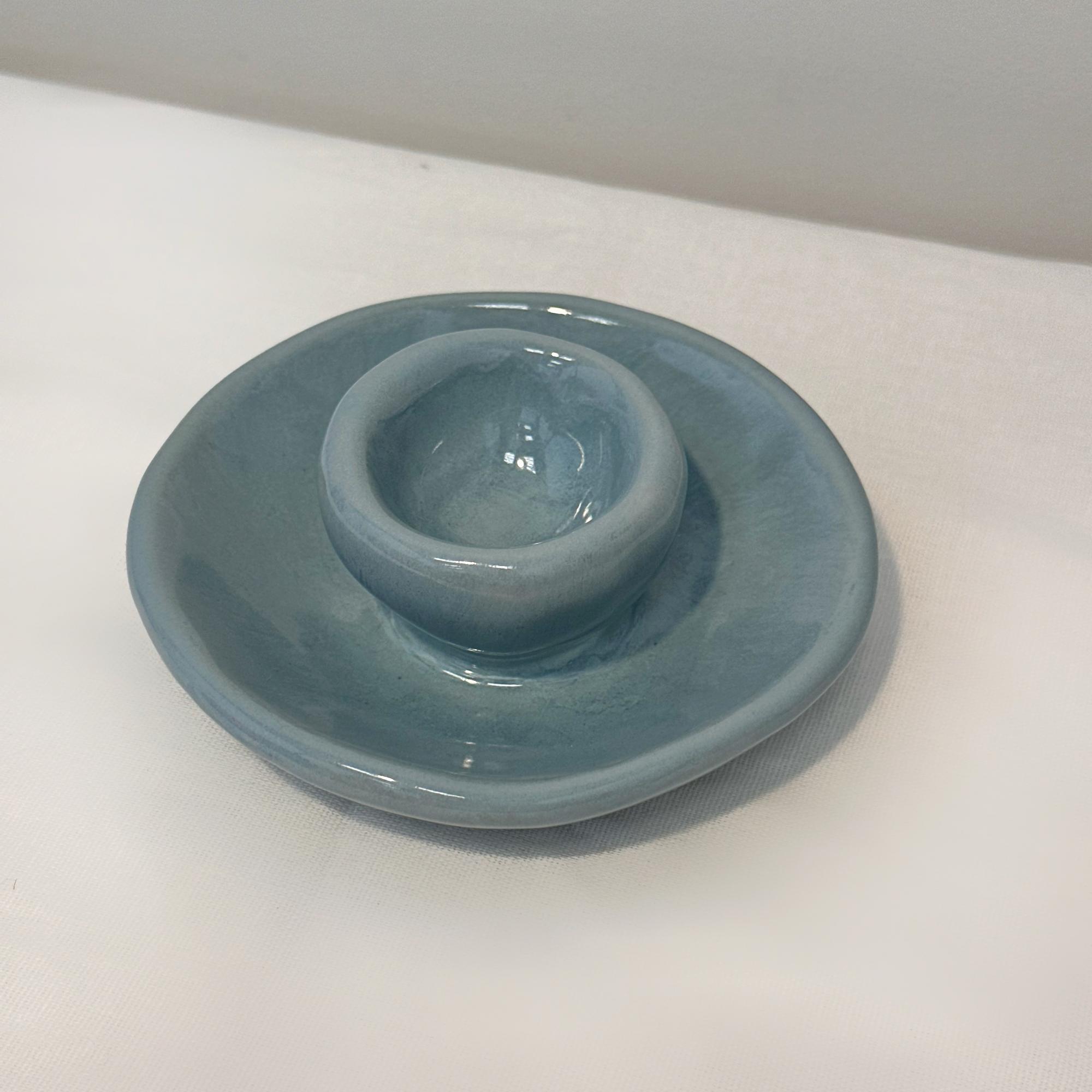 Подставка под яйцо голубая