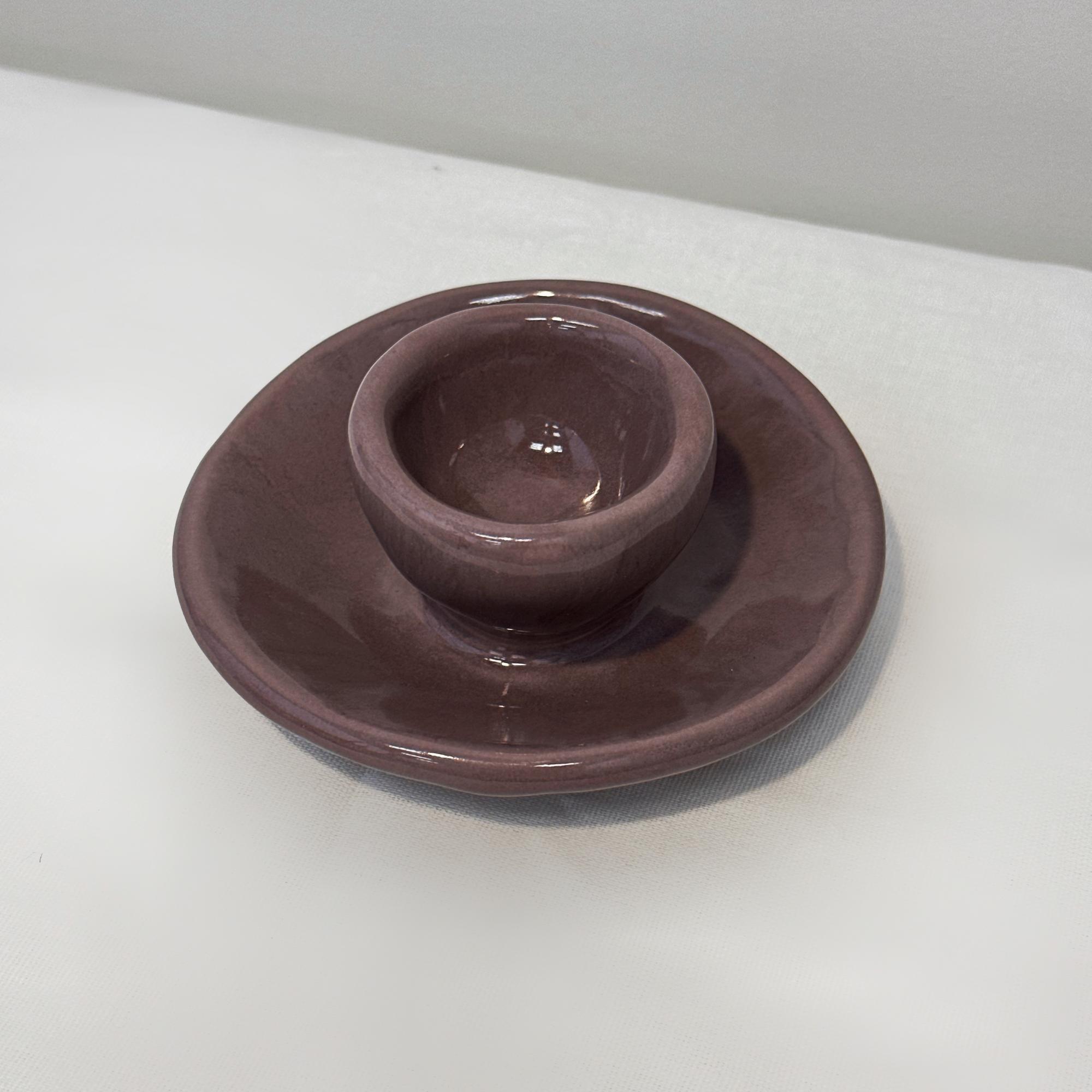 Подставка под яйцо фиолетовая