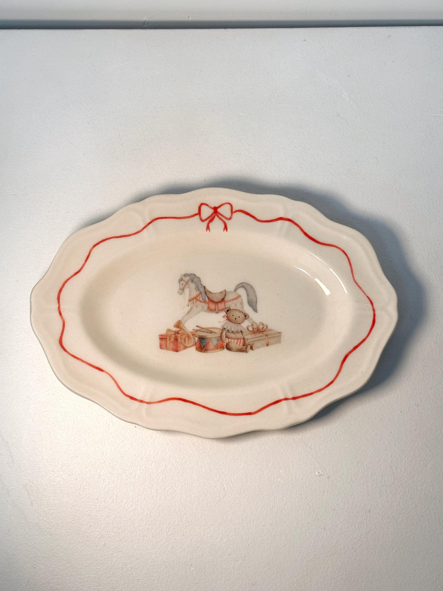 Тарелка с лошадкой