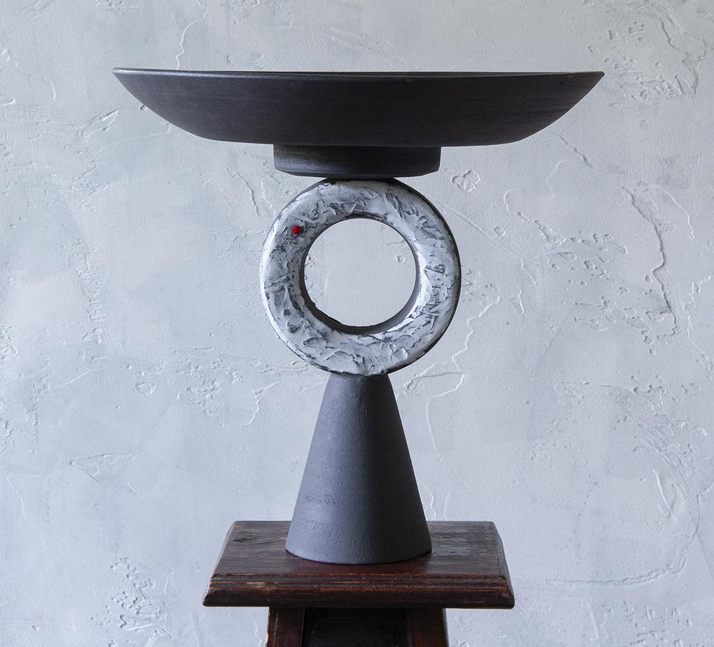 Блюдо на подставке-подсвечнике