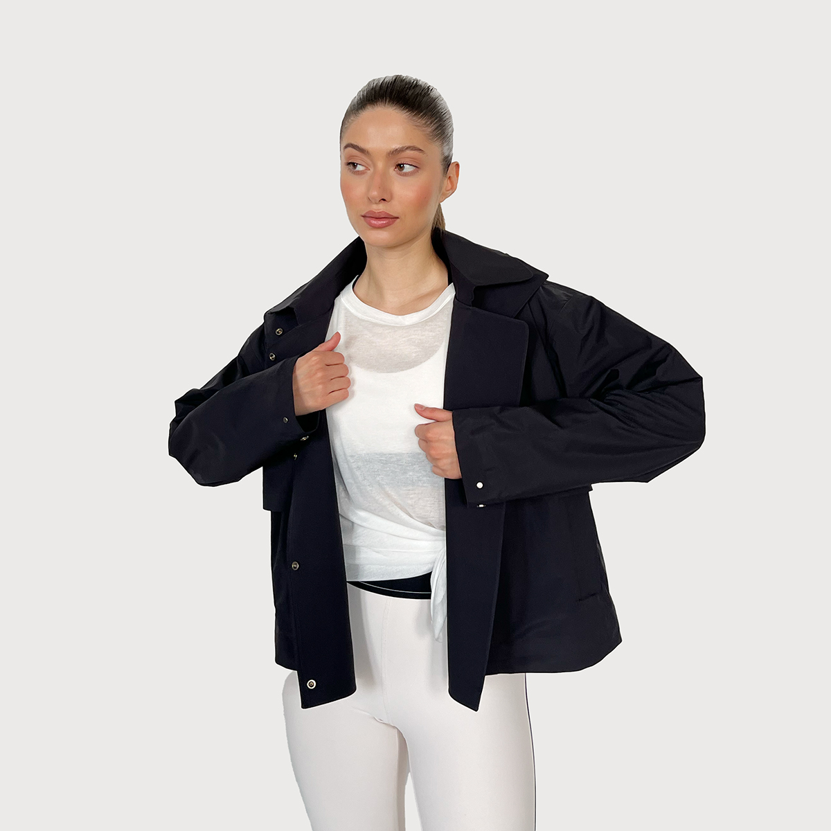 СПОРТИВНАЯ КУРТКА ЧЕРНАЯ