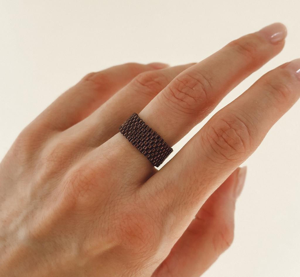 Кольцо из японского бисера