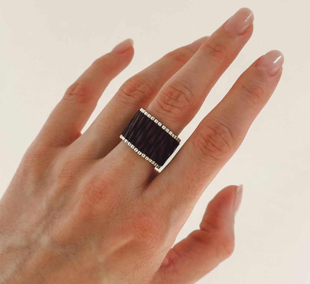 Кольцо из японского бисера