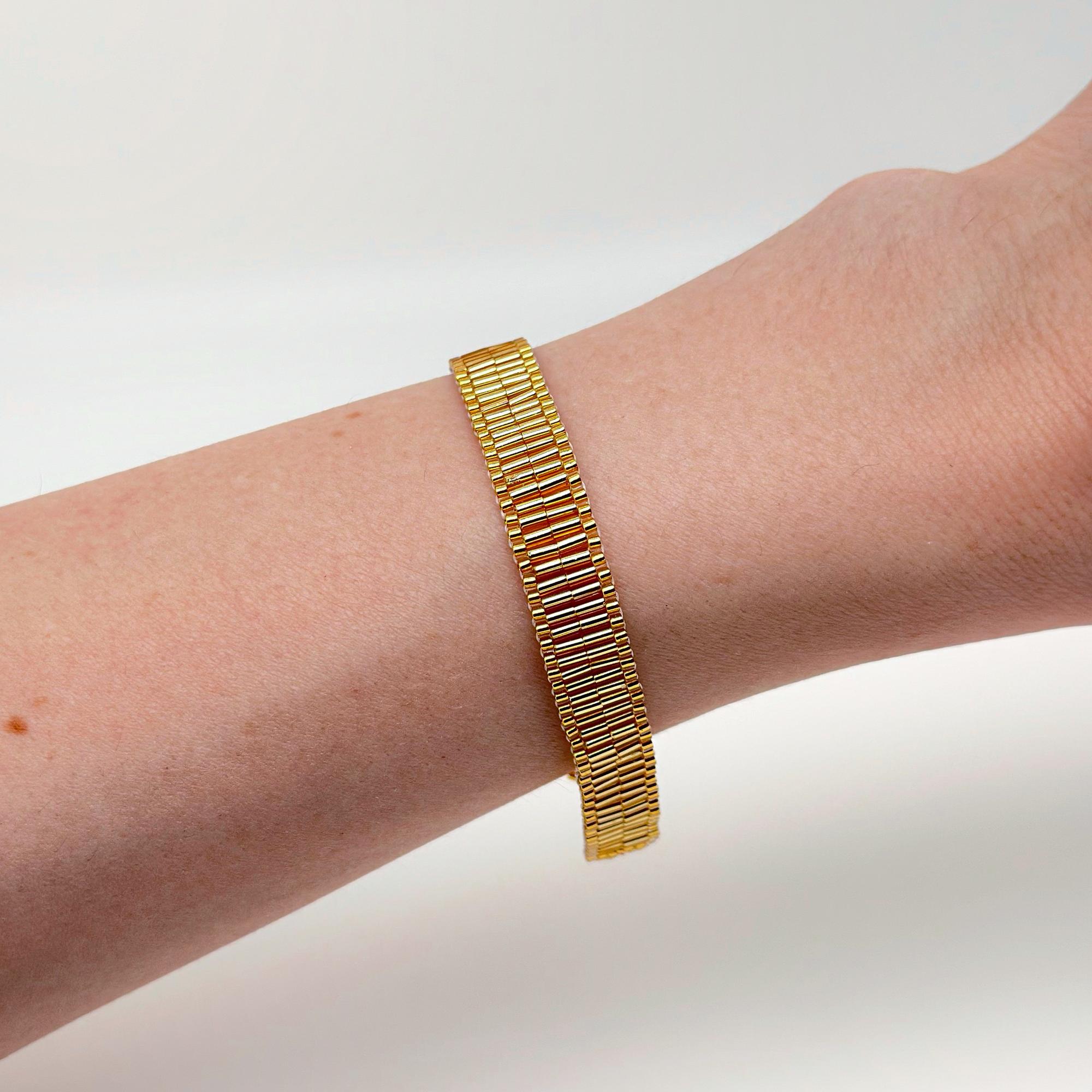 Браслет из бисера