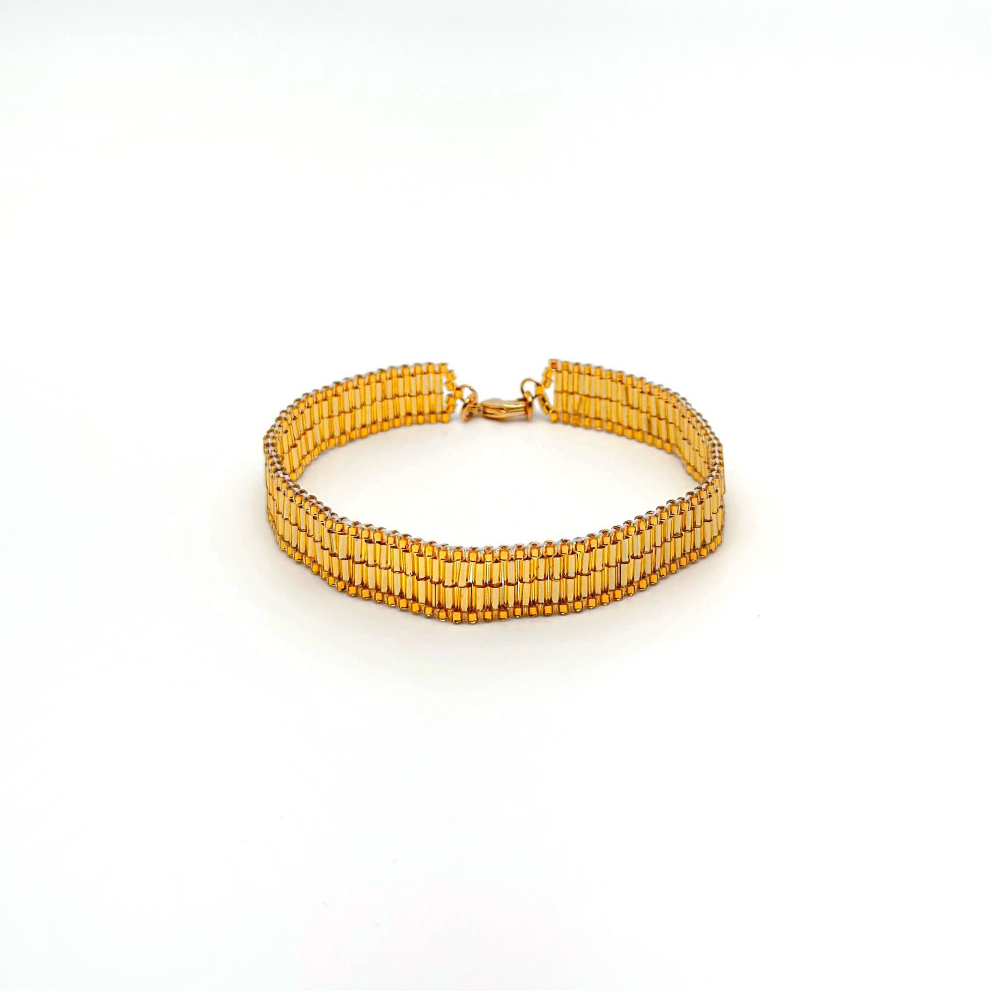 Браслет из бисера