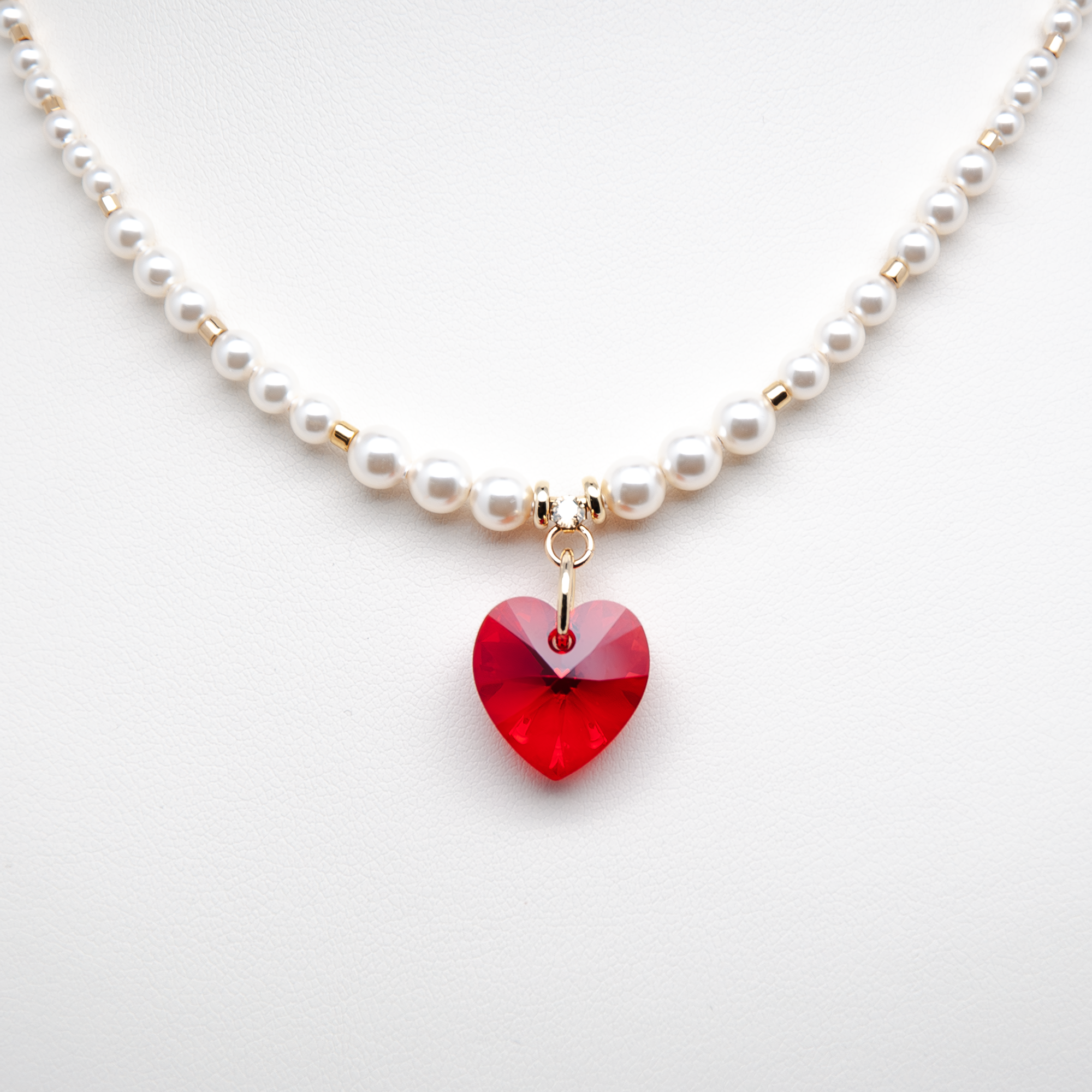 Колье "Алое сердце"