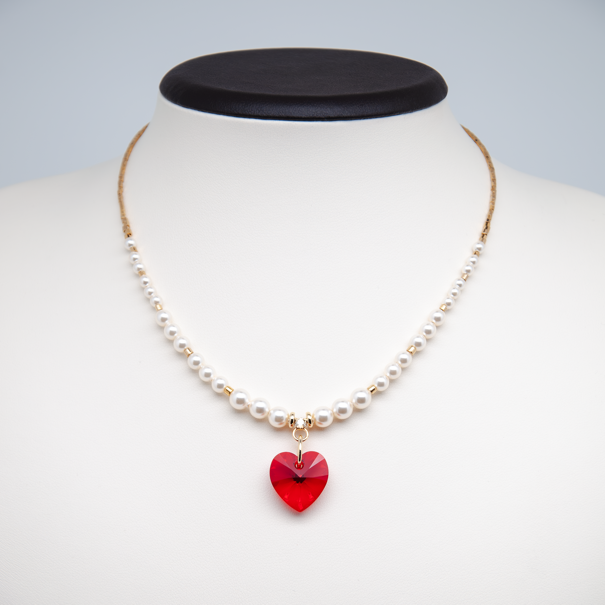 Колье "Алое сердце"