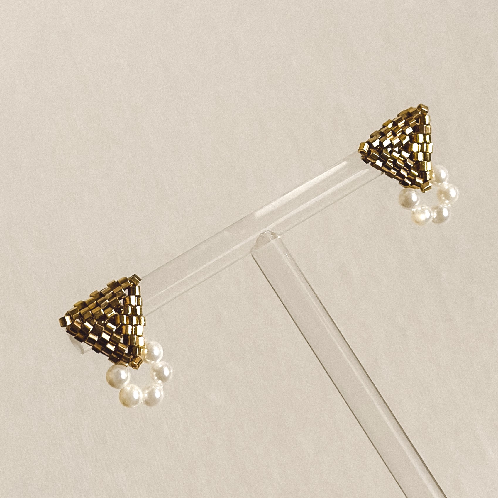 Серьги "Triangles" с кристальным жемчугом