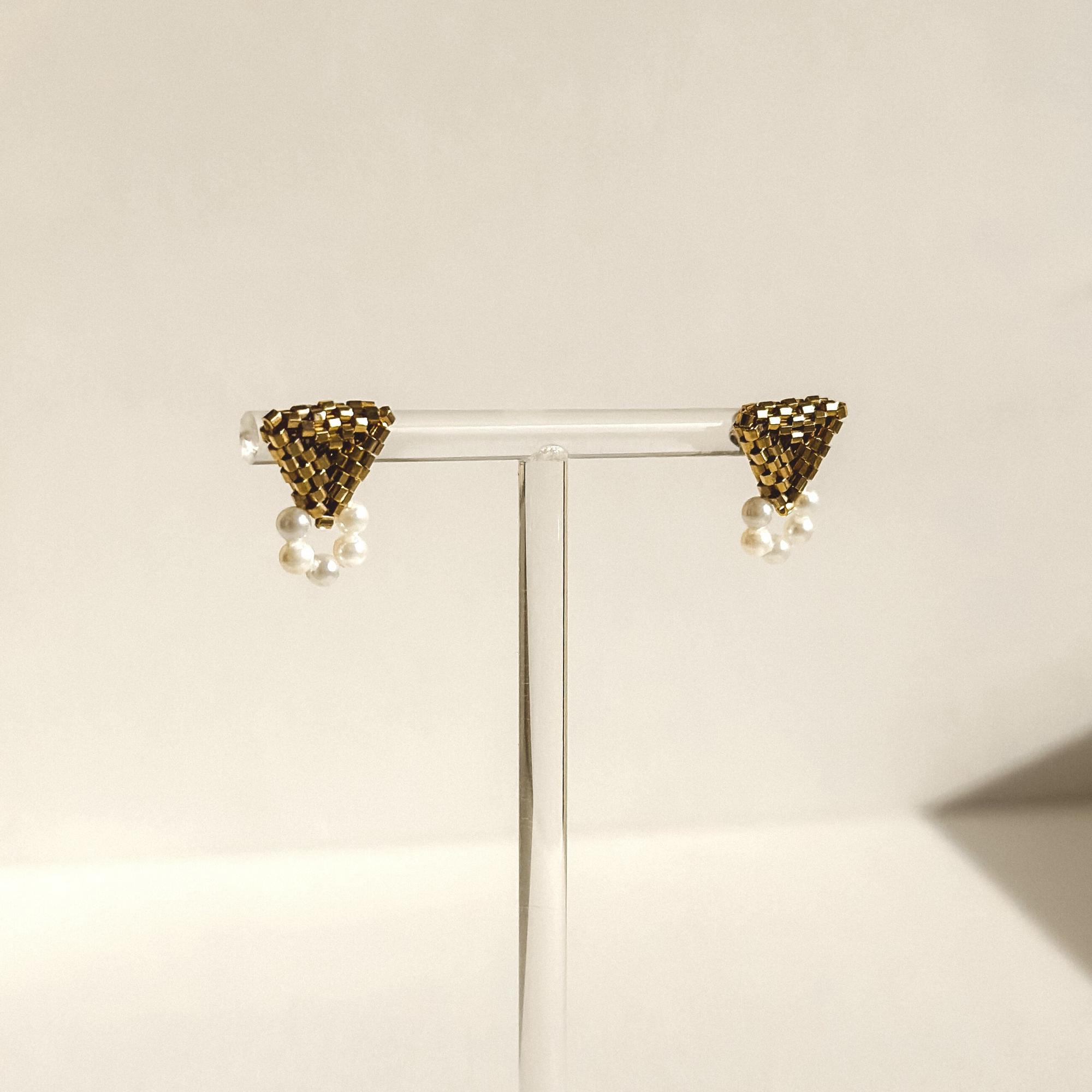 Серьги "Triangles" с кристальным жемчугом