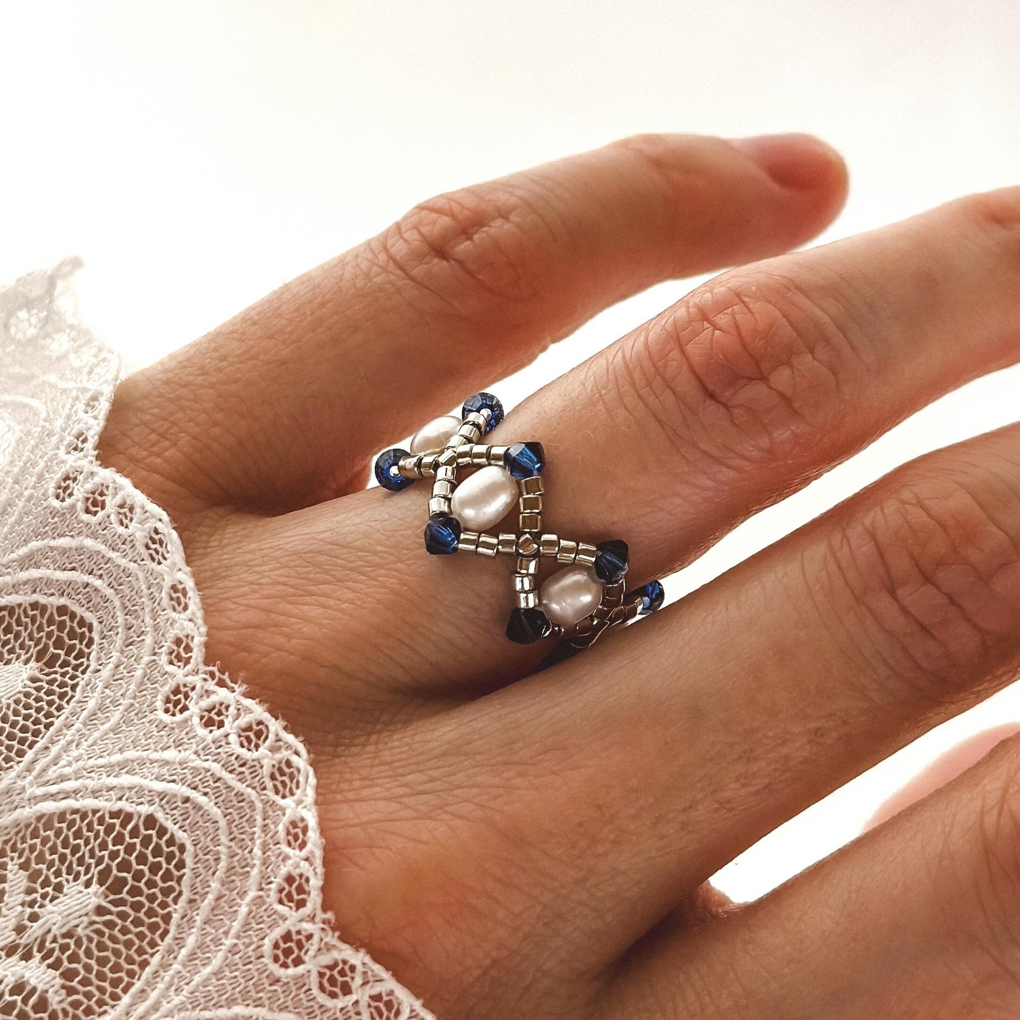 Кольцо с жемчугом рис