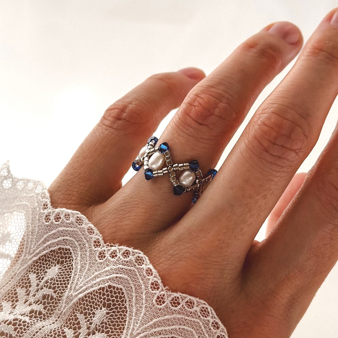 Кольцо с жемчугом рис