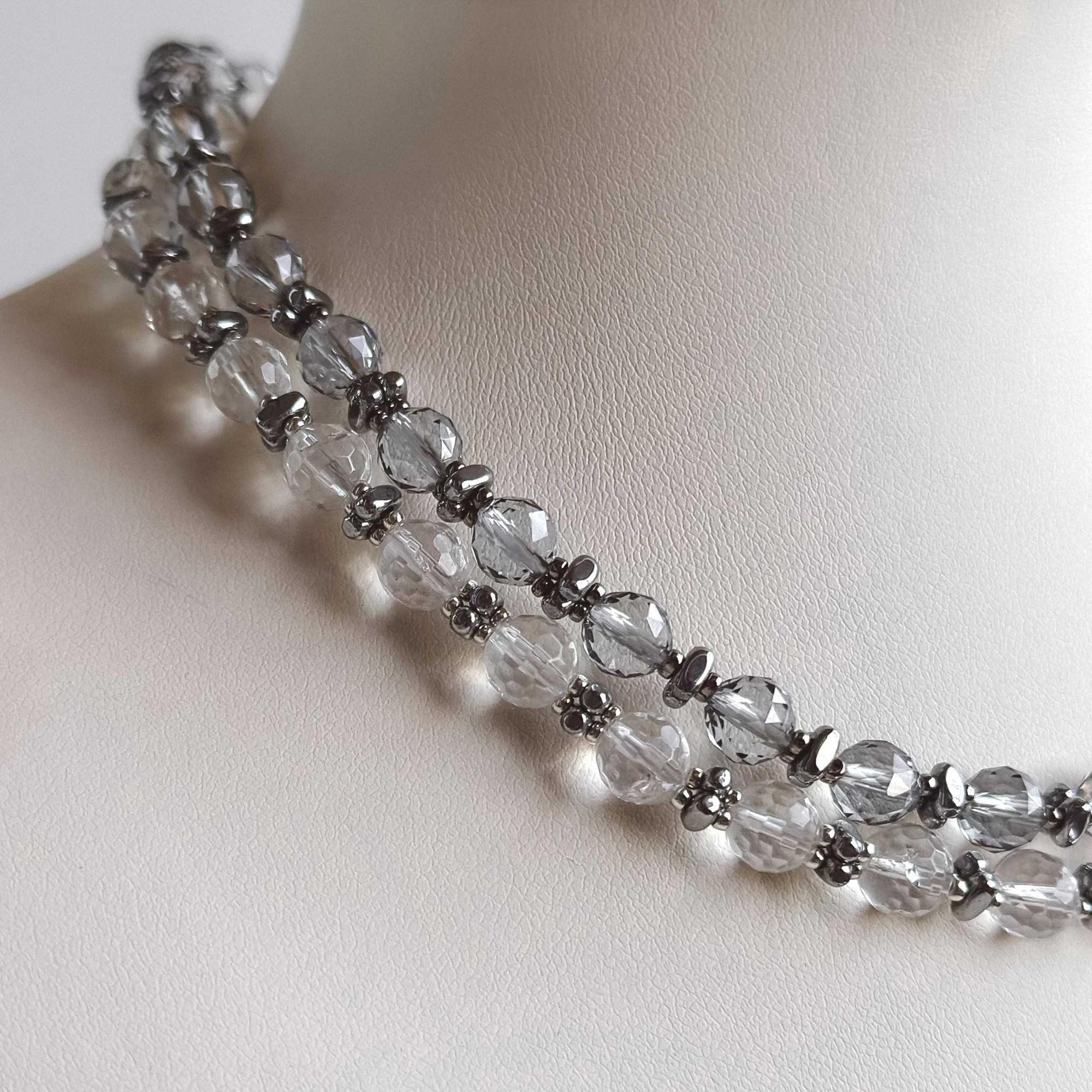 Чокер из горного хрусталя и гематита | Crystal