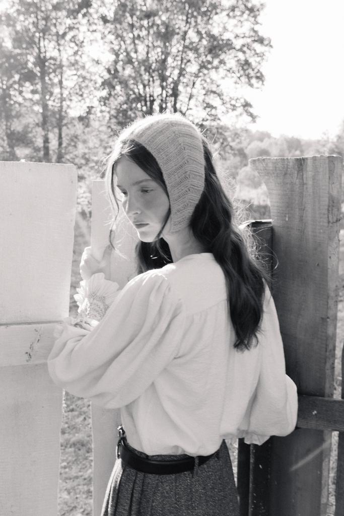 Вязаная косынка Katyusha