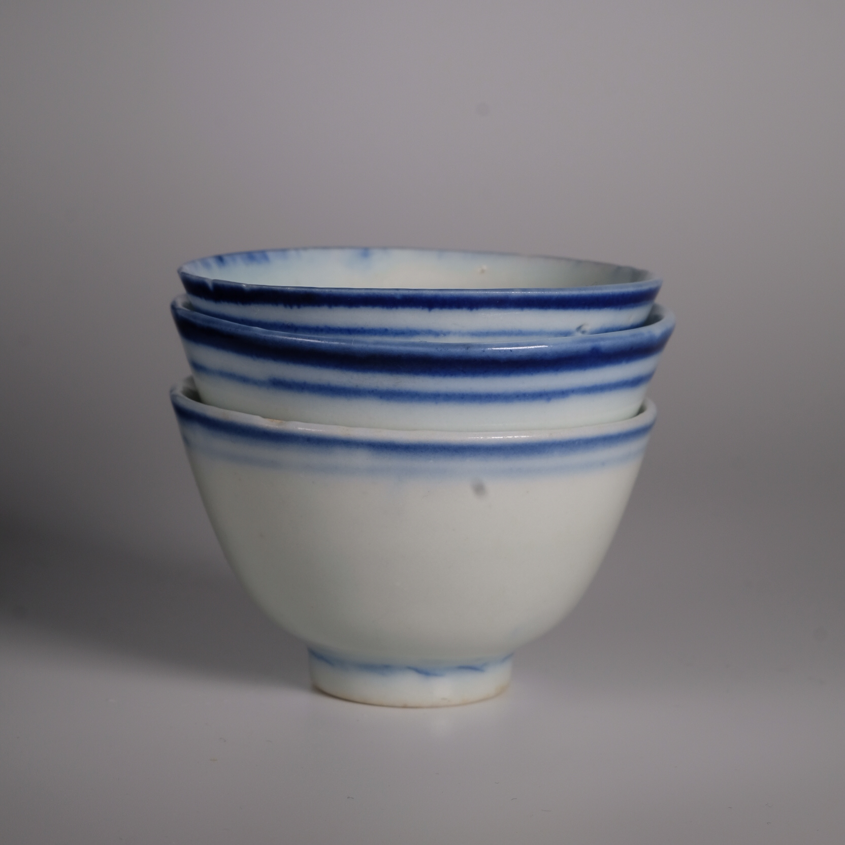 Пиала "Голубая Линия" Поздней династии Цин объемом 40-50мл