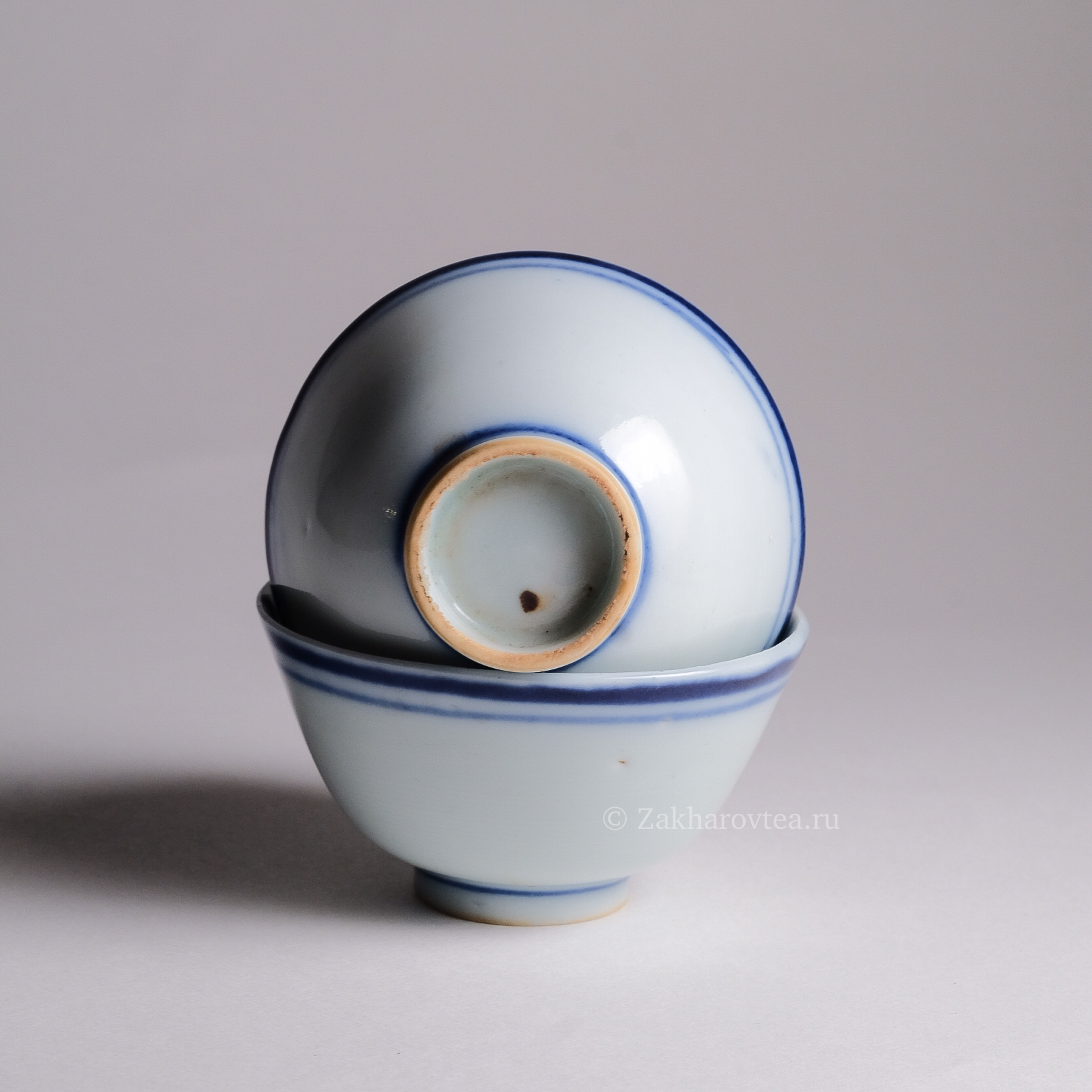 Пиала "Голубая Линия" Поздней династии Цин объемом 30-40 мл