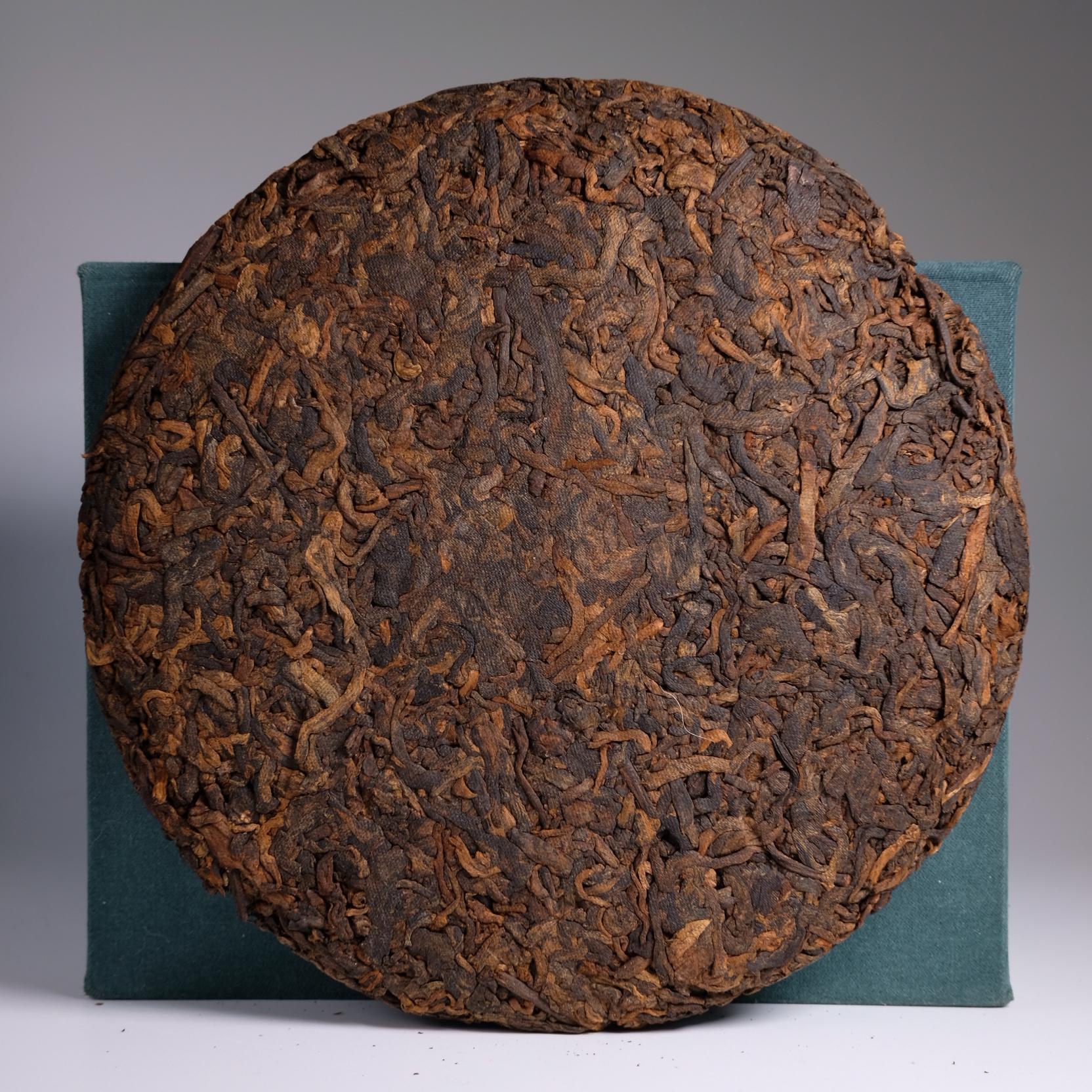 Шу Пуэр со старых деревьев горы айлао 2024г