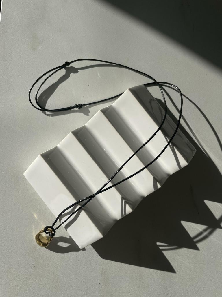 Подвеска на шнурке Lapa