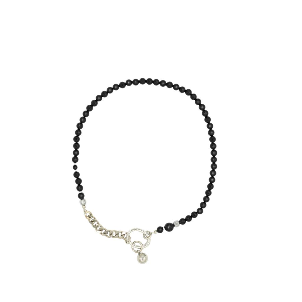 Колье из агата с подвесом в виде шара