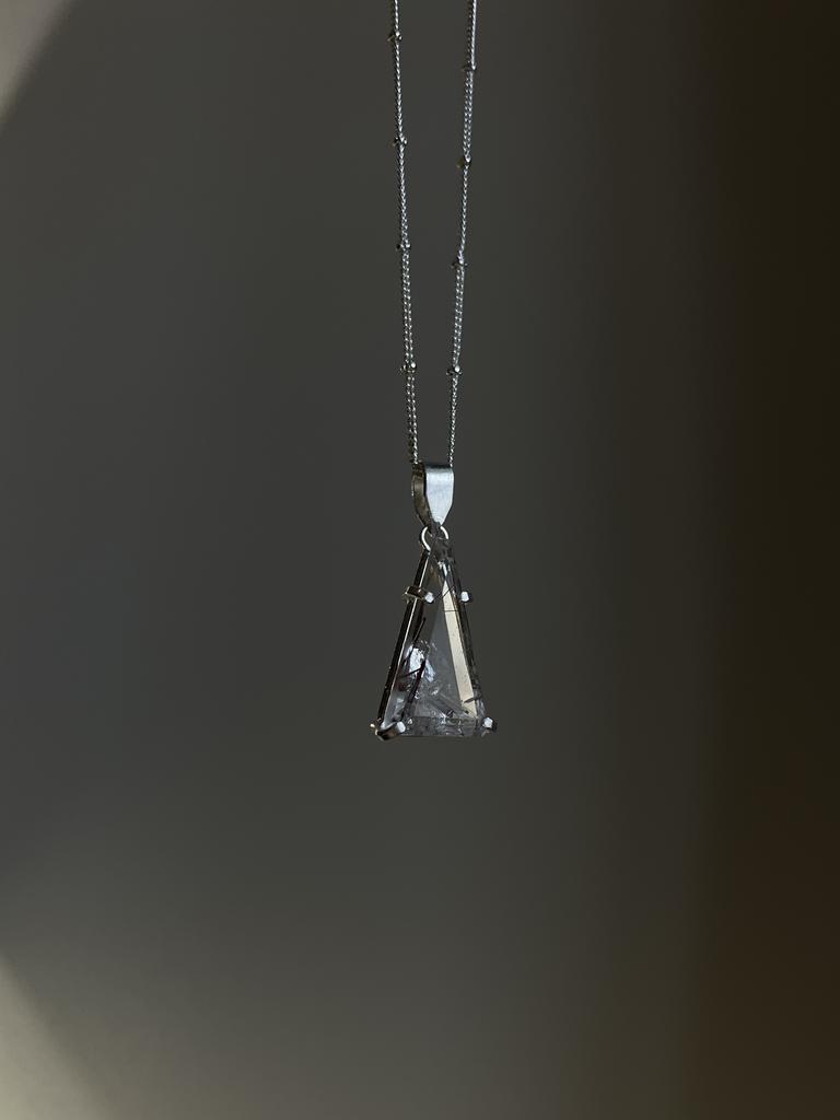 Подвеска QUARTZ  NEW COLLECTION