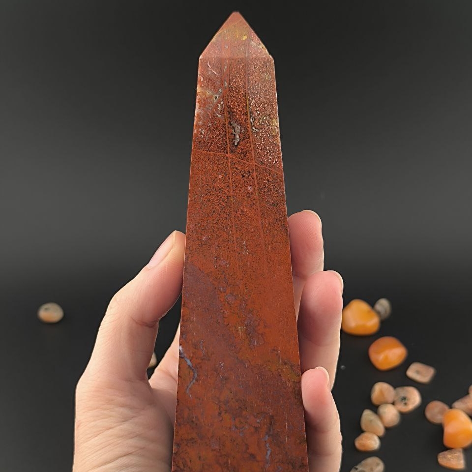 Генератор из красной яшмы, Индонезия