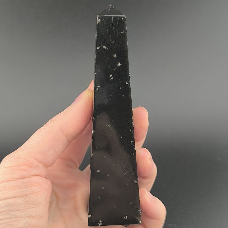 Генератор из снежного обсидиана, Индонезия