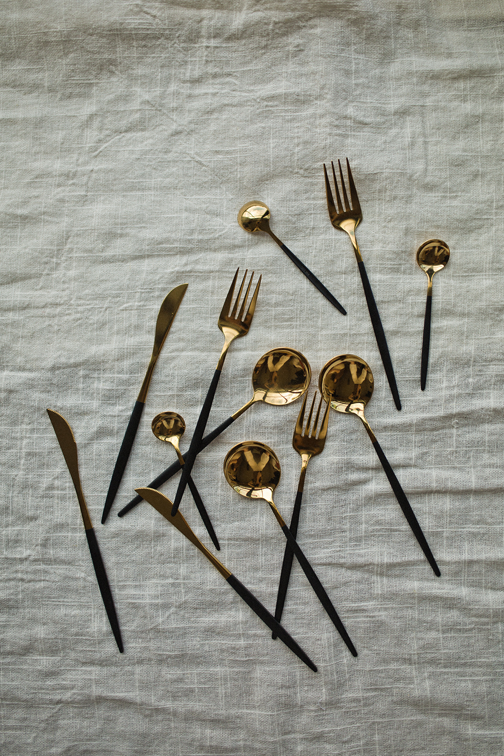 Набор столовых приборов "Окро"