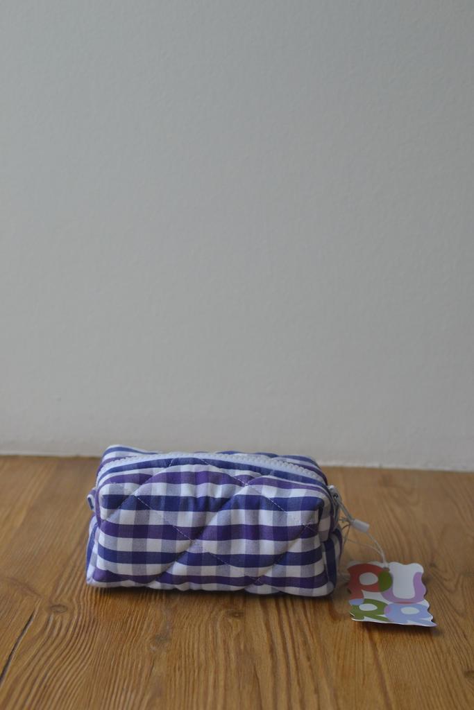 Косметичка средняя фиолетовая в клетку