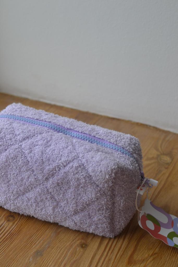 Косметичка средняя фиолетовая