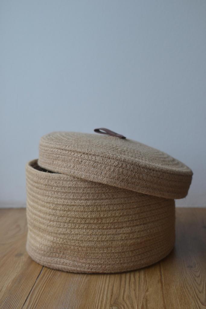 Корзина джут с крышкой большая