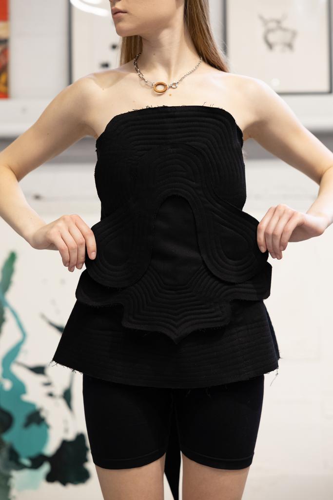 Корсет стеганый чёрный